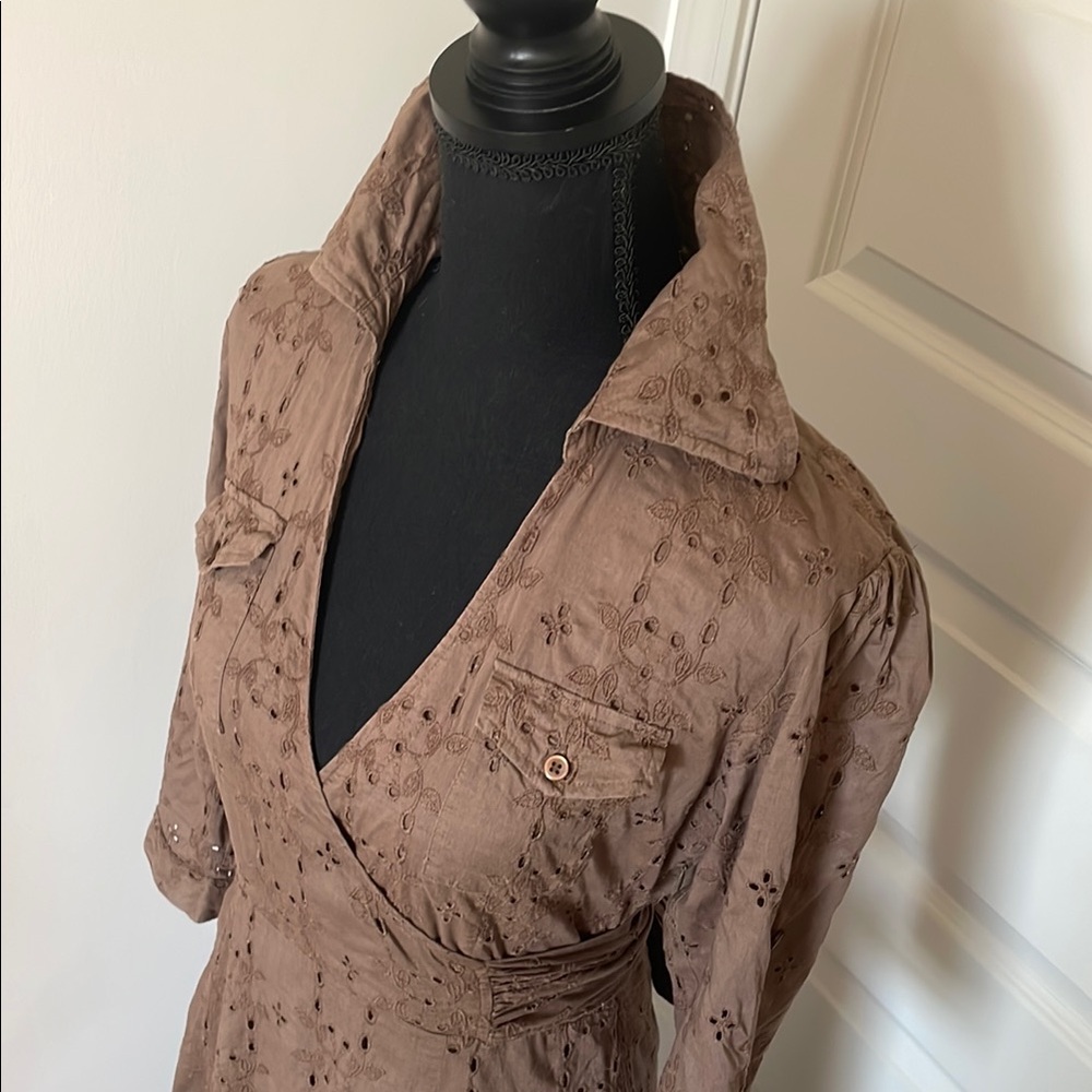 CAbi Faux Wrap Dress Floral Brown Sz 6 - Picture 4 of 13
